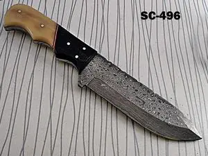 9.5" long Damascus Steel full tang hunting Knife custom made Hand Forged 5" blade, Bull horn & camel bone scale cow hide leather sheath