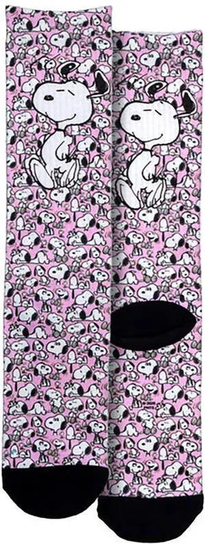 Spoontiques Peanuts Snoopy Crew Socks - SHOE SIZE (5-10 Men) (7-12 women) Spoontiques Peanuts Snoopy Crew Socks - SHOE SIZE (5-10 Men) (7-12 women)