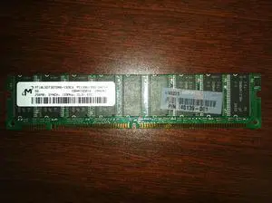MICRON - 256MB 168p PC133 CL3 18c 16x8 ECC SDRAM