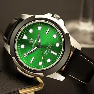 YAZOLE 372 Men Sports Watch Luminous Simple Quartz Watch (Green Tray Black Belt)