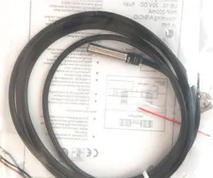 Wenglor Proximity Switch Sensor I08H001 PNP New