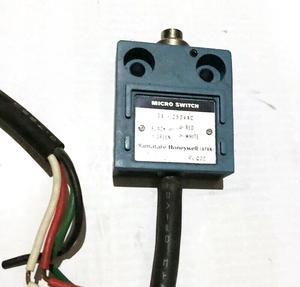 YAMATAKE Azbil 14CE1-5J Limit Switch New