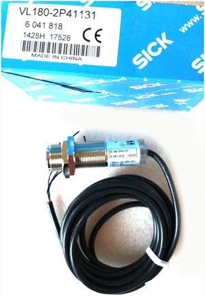 SICK VL180-2P41131 Cylindrical Photoelectric Sensors,PNP,New