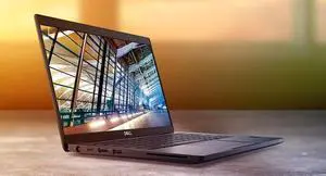 DELL Latitude 7390 13.3" FHD i7-8650U 8GB 128GB SSD Thunderbolt 3 W10P 3Yr Warranty