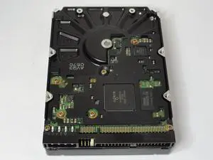Maxtor Compaq Dell IBM 40GB IDE 7200rpm 3.5in HDD ( VQ40A013 MX6L040J2 7J378 07J378 253454-001 24P3662 19K1568 Maxtor Dell IBM)