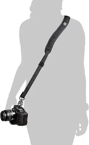blackrapid rs-w2 camera sling designed for female photographers