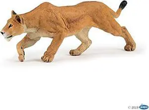 papo lioness chasing