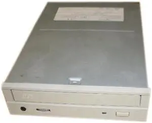 Toshiba XM-6102B 24X Internal IDE / ATAPI 5.25" Beige CD-ROM Drive
