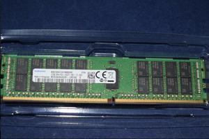 M393A4K40CB1-CRC SAMSUNG 32GB (1X32GB) 2RX4 PC4-2400T DDR4-2400T MEMORY