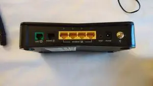 Qwest Centurylink Zyxel PK5000Z DSL Wireless Modem