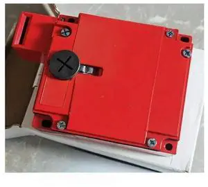FOR XCSE7311 XCSE7312 XCSE7511 XCSE7512 Plug-in Safety Door LockSwitch FOR XCSE7311 XCSE7312 XCSE7511 XCSE7512 Plug-in Safety Door LockSwitch