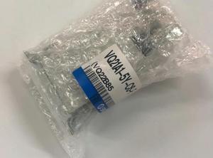 FOR 1pcs valve VQ21A1-5Y-C6-F