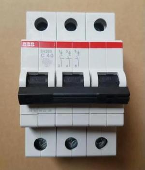 FOR 1pcs Miniature circuit breaker SH203-C40 3P 40A