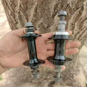 FOR 1set of aluminum alloy 28-hole hubs for folding bikes and road bikes ball-bearing single-wire V-brake hubs100MM front/135MM rear FOR 1set of aluminum alloy 28-hole hubs for folding bikes and road bikes ball-bearing single-wire V-brake hubs100MM front/135MM rear