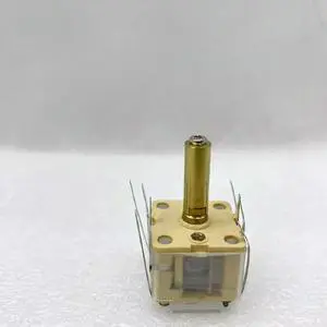 FOR 5pcs CBM-443BF-1AB4/088AM/FM/SW Radio Quad PVC Film Capacitor 270P*2/20P*2 FOR 5pcs CBM-443BF-1AB4/088AM/FM/SW Radio Quad PVC Film Capacitor 270P*2/20P*2
