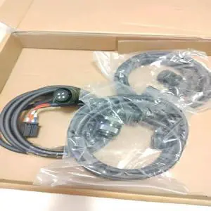 FOR M70 Motor Power Cable PWCE18-10S-5M 22-22S 4-Pin Plug Power Cable 3M FOR M70 Motor Power Cable PWCE18-10S-5M 22-22S 4-Pin Plug Power Cable 3M