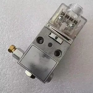 FOR 1PCS FOR Injection Molding Machine Parts EY30-2 Grease Lubrication Pressure Relay EY25-2 Light Oil Lubrication Switch FOR 1PCS FOR Injection Molding Machine Parts EY30-2 Grease Lubrication Pressure Relay EY25-2 Light Oil Lubrication Switch