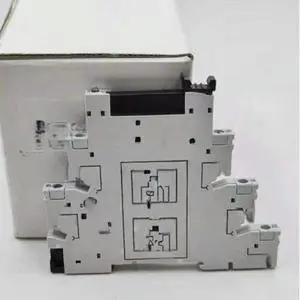 FOR 1PCS CAT700-TBS24 24VDC Power Relay With CAT700-HLT1Z Socket FOR 1PCS CAT700-TBS24 24VDC Power Relay With CAT700-HLT1Z Socket