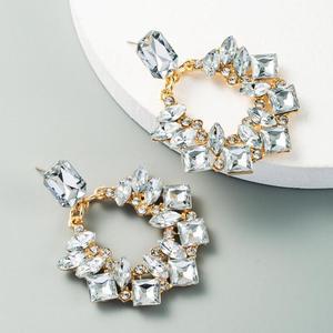 1 Pair Exaggerated Geometric Alloy Inlaid Rhinestone Earrings Female Flash Full Diamond Earrings (White)