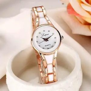 Lvpai Round Dial Two-Color Stainless Steel Strap Bracelet Quartz Watch for Women (Gold white)