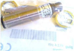 SICK VTF18-4N1740 Photoelectric proximity sensor,NPN New