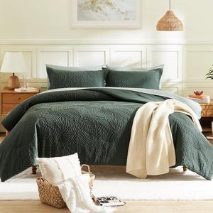 Queen Comforter Set Bed in a Bag 7-Pieces with Comforter Pillow Sham Sheets and Pillowcase All Season Comfortable Seersucker Bedding Soft & Cozy (Dark Green 90x90)