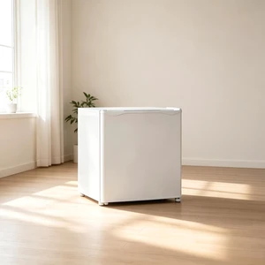 Versatile Mini Cooler,Space-Saving Refrigerator,Compact Single-Door Mini Fridge Versatile Mini Cooler,Space-Saving Refrigerator,Compact Single-Door Mini Fridge