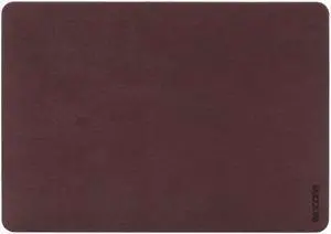 Incase Textured Hardshell NanoSuede - MacBook Pro 13 inch Case - 2020, 2019, 2018, 2017, 2016, M1 - MacBook Case, Laptop Cover, Protective Hard Shell, Scratch Resistant, Lightweight - Merlot