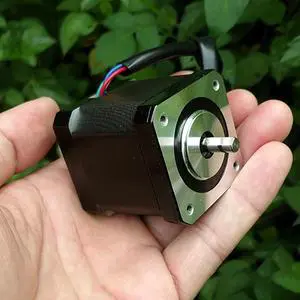 Two-phase Four-wire 42mm Stepper Motor for Textile Machinery High Torque Stepper Motor 0.5 N.m, 1.8 Degree, Output Shaft 5 MM
