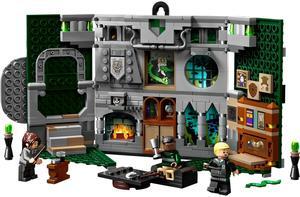 international version Harry Potter Series 76410 Slytherin House Banner Number of parts 349 Suitable for age 9+ toy building blocks