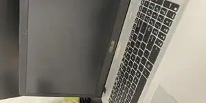 Asus Laptop L14 VIQIA - 17.3" FHD Intel Core i7-8550U 1.8GHz 16GB RAM 256GB SSD + 1TB HDD NVIDIA GeForce GTX 1050 - Windows 11 Home
