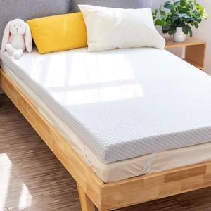 Flash Furniture Capri Comfortable Sleep 3 inch Cool Gel Memory Foam  Mattress Topper - Queen in the Mattress Covers & Toppers department at