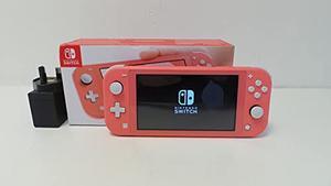 Nintendo Switch Lite  Coral  Switch