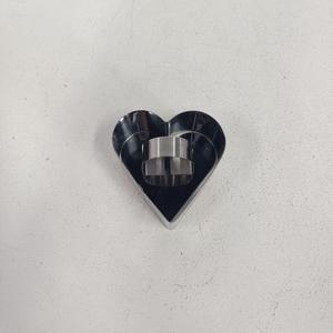 HORNBIAMOV Elegant Love: Stainless Steel Heart Shaped Cake Mold for Perfect Celebrations