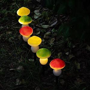 1 Pcs Cross border outdoor solar Mushroom Lawn waterproof garden Plant lights Festive decoration landscape ambiance colorful light strings