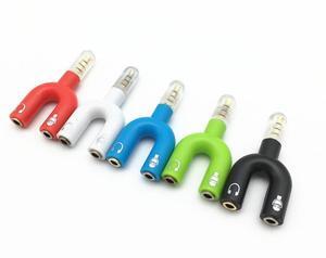 Cross-border U-shaped 3.5mm adapter for headphones, microphones, and microphones for couples, one minute and two phones, live streaming assistance audio adapter