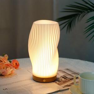Rechargeable Touch Table Lamp 3D-Printing Dimmable Battery Powered Lamp with Woodbase