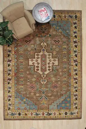 Hand Knotted Wool Brown Traditional Medallion Traditional Knot Rug, Made in India