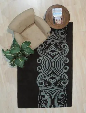 Hand Knotted Wool Purple / Ivory Traditional Classic Kazak Collection Rug, Made in India