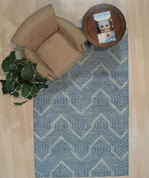 Hand-Tufted Wool Blue Contemporary Transitional Spring Rug, Made in India