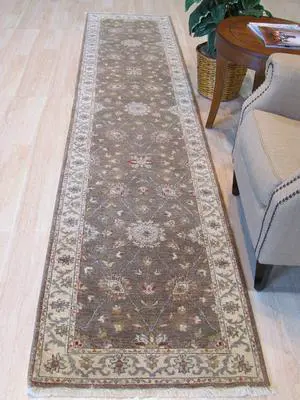 Brown Hand Knotted Wool Traditional Agra Rug, Made in India