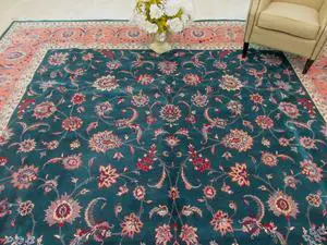 Hand Knotted Wool Green Traditional Oriental Pak-Persian Rug, Made in India