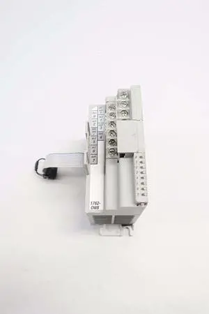 Allen Bradley 1762-OW8 /A MicroLogix 1762-OW8 /A Relay Output