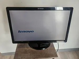 Lenovo 21.5" LCD Monitor D-Sub, DVI L215