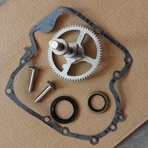 793880 Camshaft Briggs & Stratton 793880, 793583, 791942, 792681, 790400, 693450, 698492, 790932, 84005207