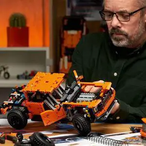 Exploding Ford Raptor pickup F150 Cross country Puzzle Building block model