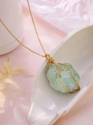 Natural Gemstone Necklace Chakra Stone Pendant Energy Healing Crystal with Chain - Aventurine Natural Gemstone Necklace Chakra Stone Pendant Energy Healing Crystal with Chain - Aventurine