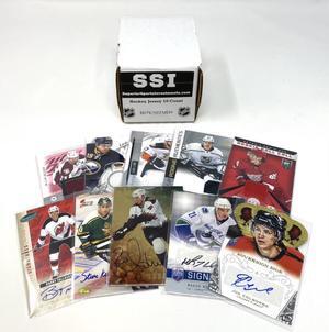 Superior Sports Investments Hockey Autograph Jersey/Relic 10 Card Box Lot