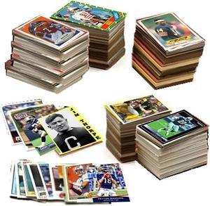 Superior Sports Investments Football NFL Collector Box of 600 Trading Cards