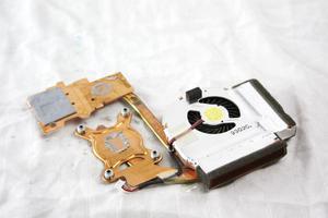 IBM Lenovo Thinkpad T400 Laptop CPU Fan And Heatsink 45N6146 45N6147